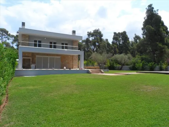 4-bedroom Villa In Kassandra, Greece (180 M²)