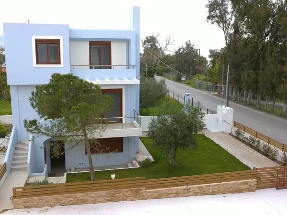 3-bedroom Complex In Sikiona, Greece (1.724 M²)