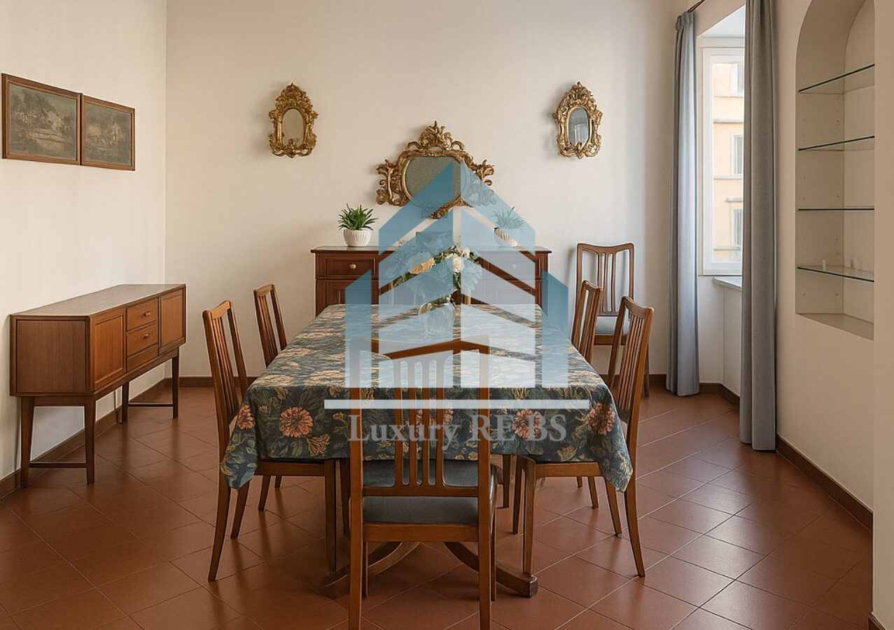 3-bedroom Vintage Apartment In Central Rome