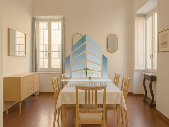 3-bed Villa Near Piazza San Salvatore Historic Charm