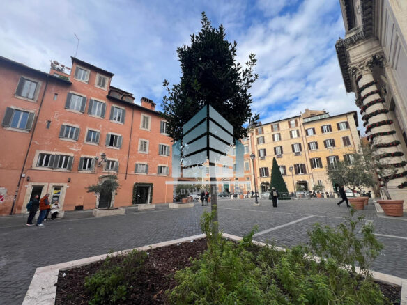 3-bedroom Vintage Apartment In Central Rome