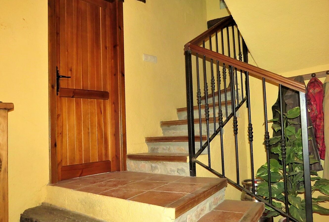Large Townhouse In The Tranquil Village Of Yator