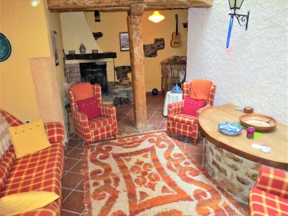 Large Townhouse In The Tranquil Village Of Yator