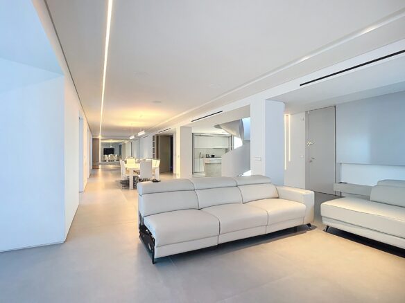 Penthouse Duplex With Terrace On Avenida Concha Espina