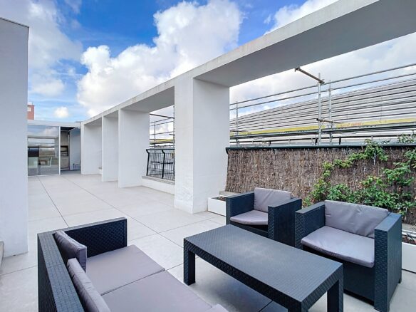 Penthouse Duplex With Terrace On Avenida Concha Espina