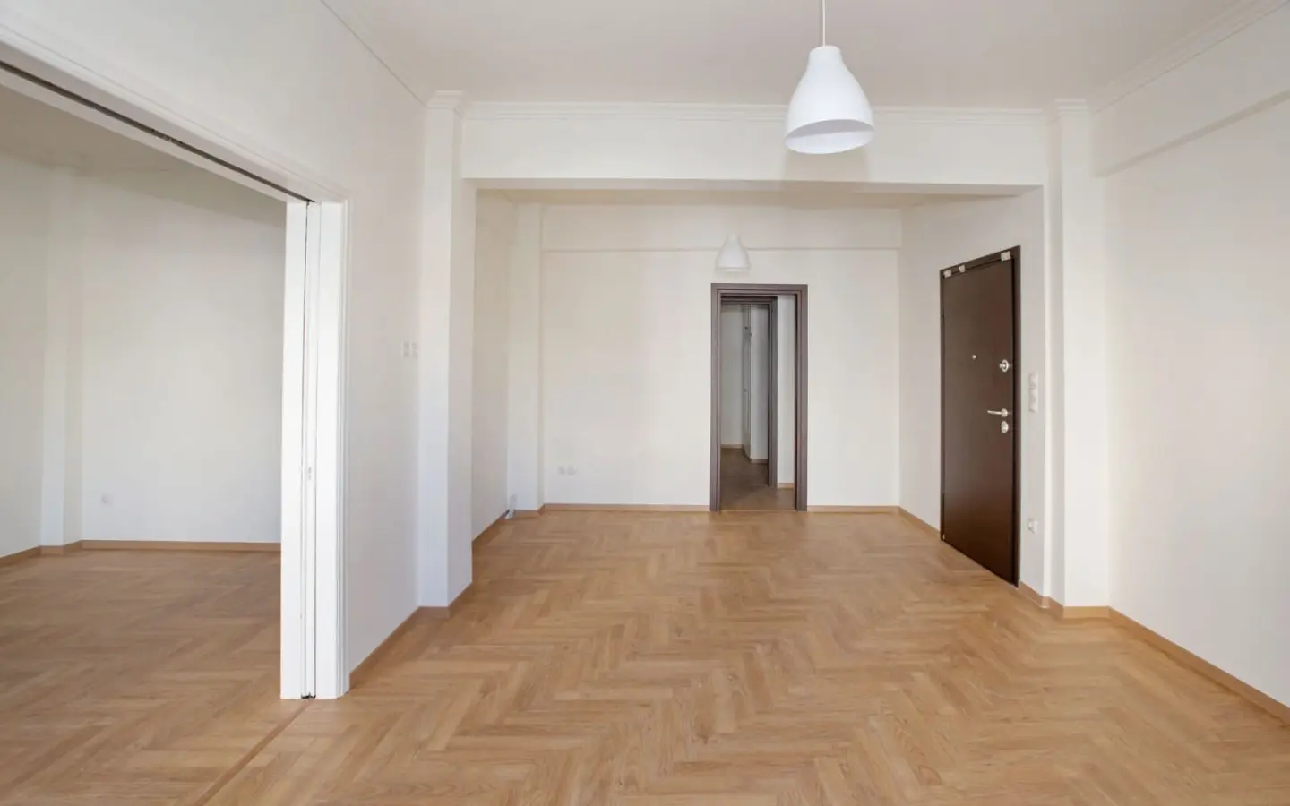 Flat With 2 Bedrooms In Athens Near Historical Landmarks