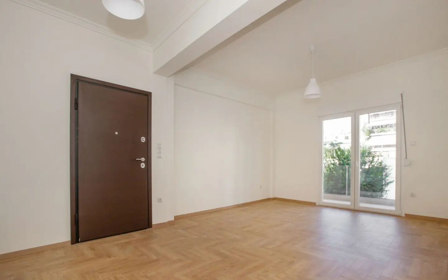 Flat With 2 Bedrooms In Athens Near Historical Landmarks