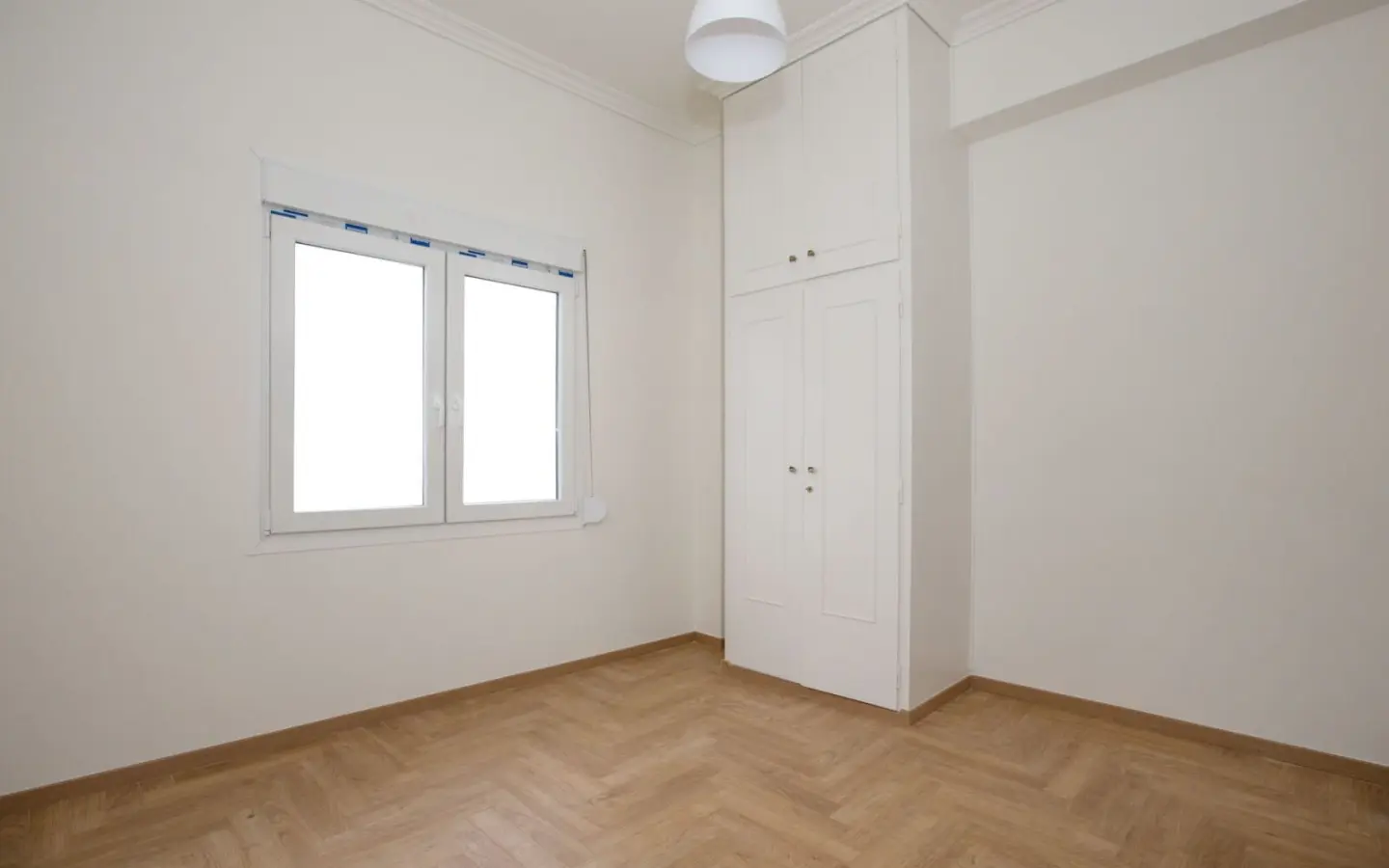 Flat With 2 Bedrooms In Athens Near Historical Landmarks