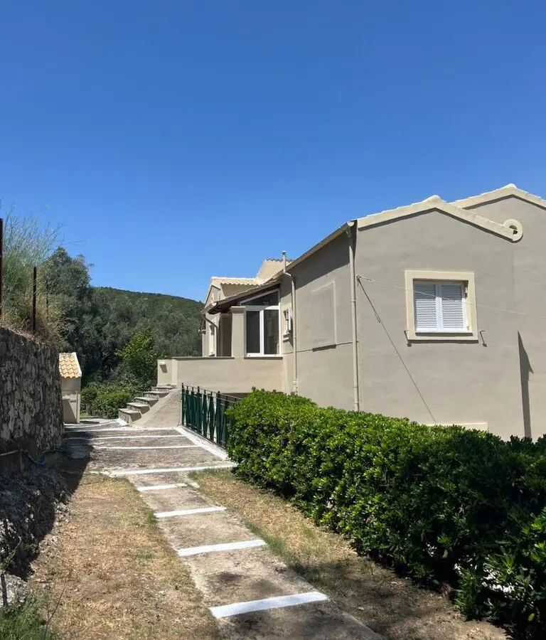 Detached House With Garden In Corfu, 200 M², 3 Bedrooms