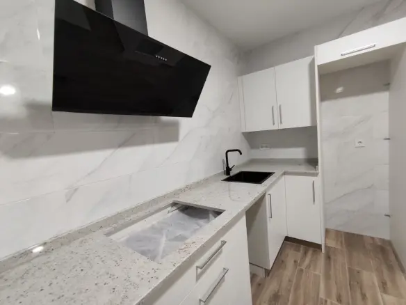 2-bedroom Townhouse In Petrer, Spain (56 M²)