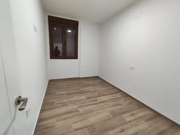 2-bedroom Townhouse In Petrer, Spain (56 M²)