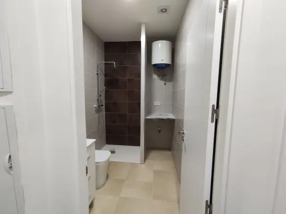 2-bedroom Townhouse In Petrer, Spain (56 M²)