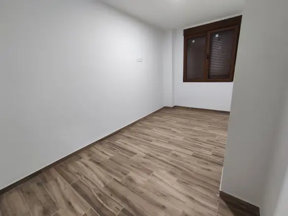 2-bedroom Townhouse In Petrer, Spain (56 M²)