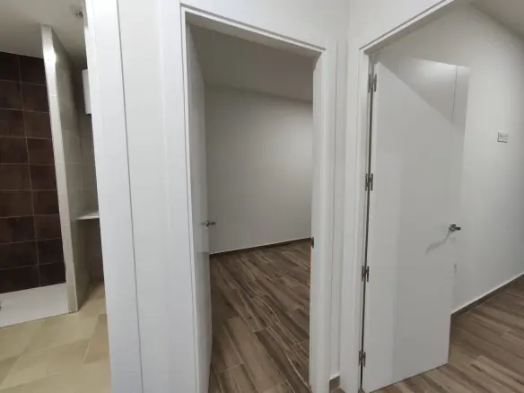 2-bedroom Townhouse In Petrer, Spain (56 M²)