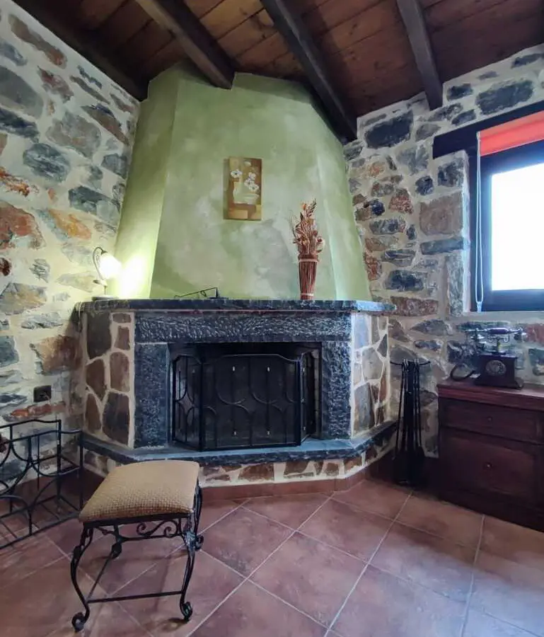 Hotel With 280 M² In Crete Area