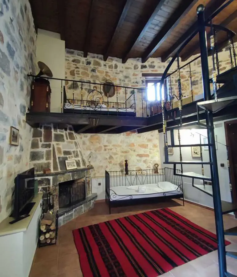 Hotel With 280 M² In Crete Area