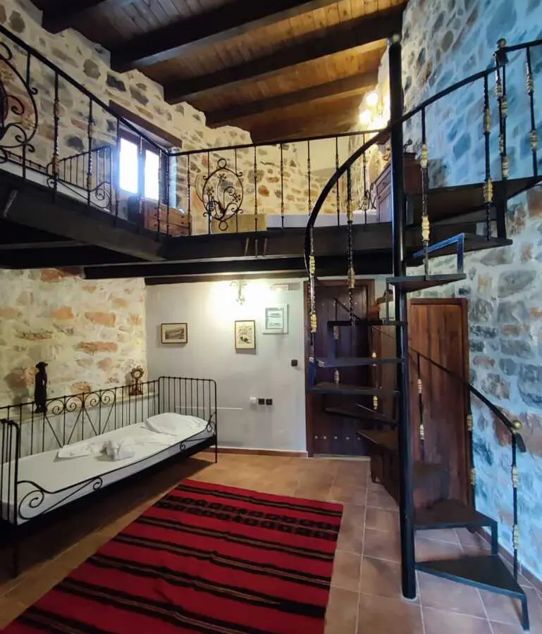 Hotel With 280 M² In Crete Area
