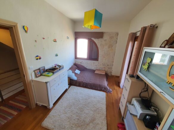 Building In Tilisos, Greece (390 M²)