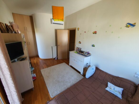 Building In Tilisos, Greece (390 M²)