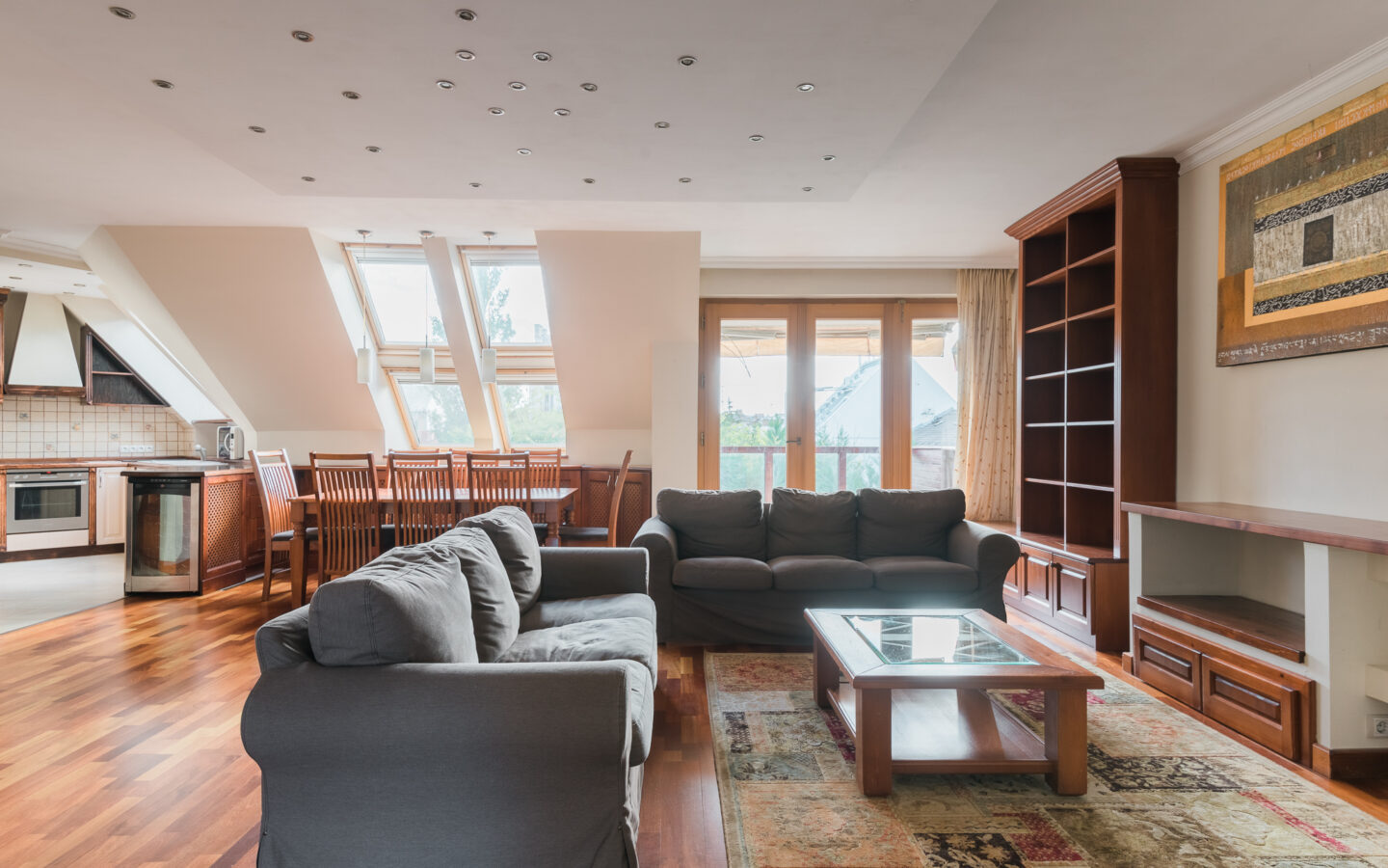 Budapest, 11th District 5 Bedroom, Big Living Room, Garage