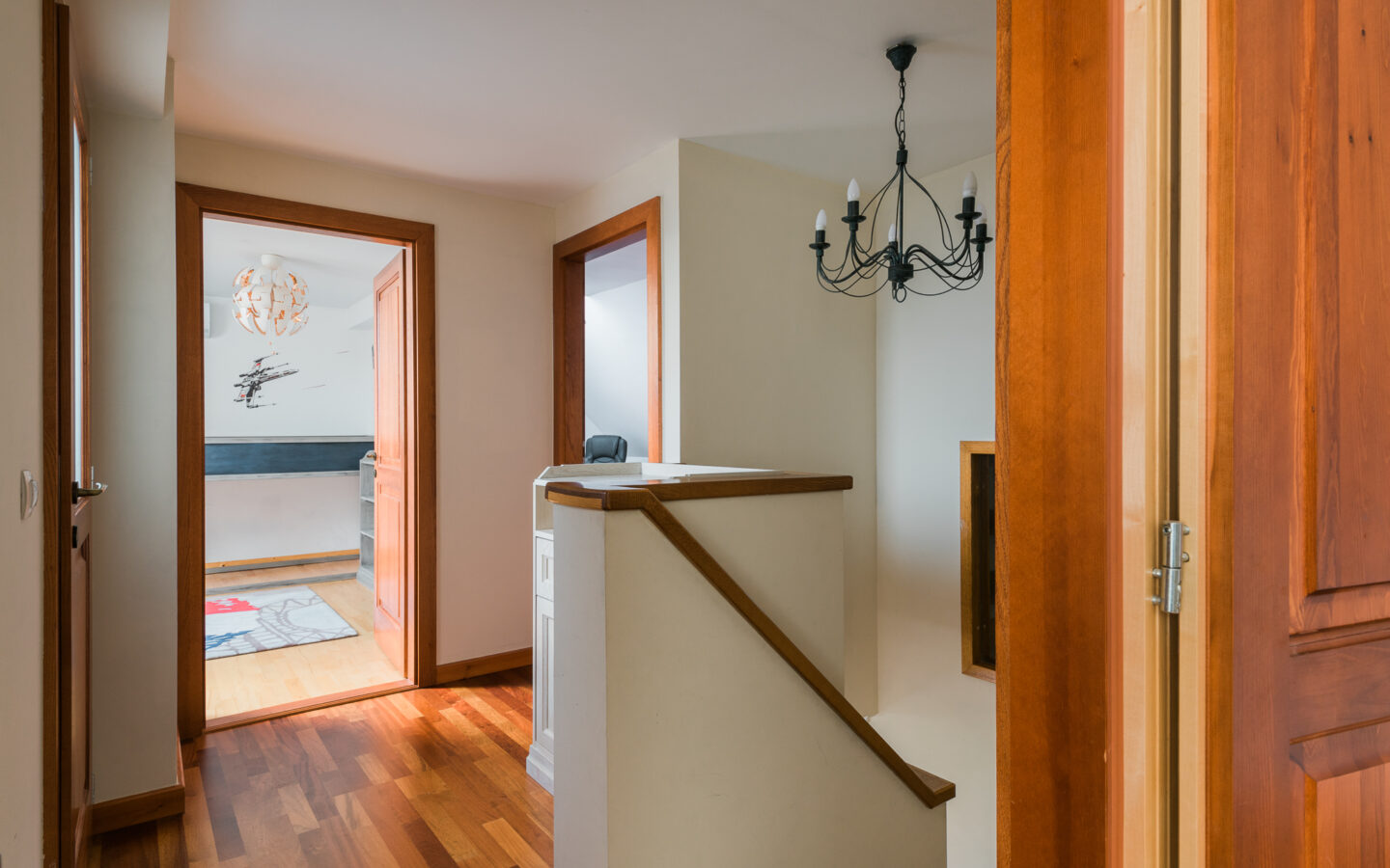 Budapest, 11th District 5 Bedroom, Big Living Room, Garage