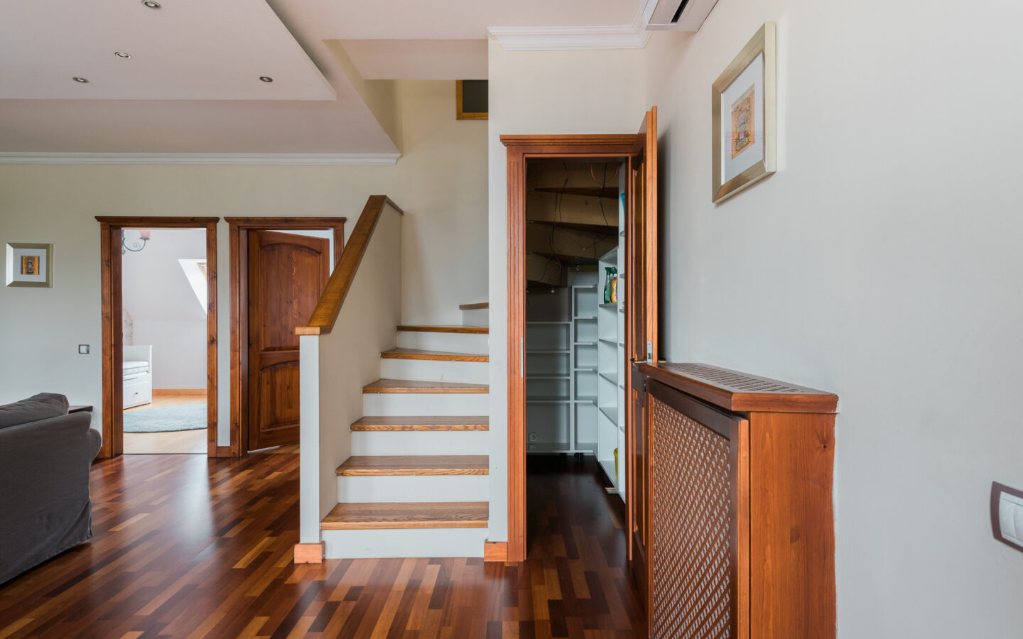 Budapest, 11th District 5 Bedroom, Big Living Room, Garage