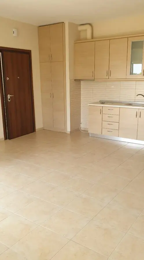 3-bedroom Building In Chrisoupoli, Greece (216 M²)