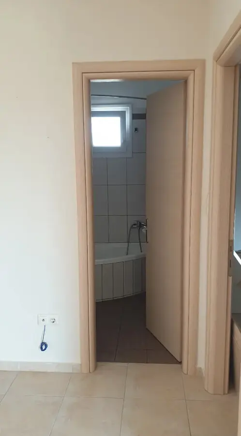 3-bedroom Building In Chrisoupoli, Greece (216 M²)