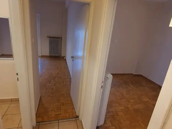Two-bedroom Flat In Athens With 82 M² And Renovated Features