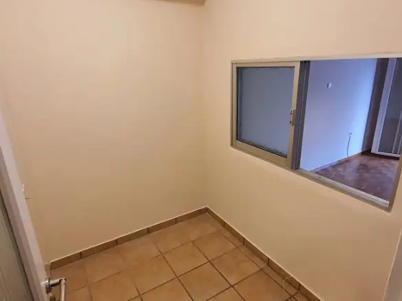 Two-bedroom Flat In Athens With 82 M² And Renovated Features
