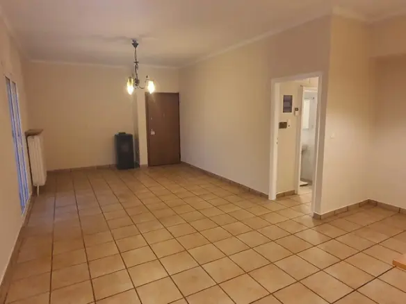Two-bedroom Flat In Athens With 82 M² And Renovated Features