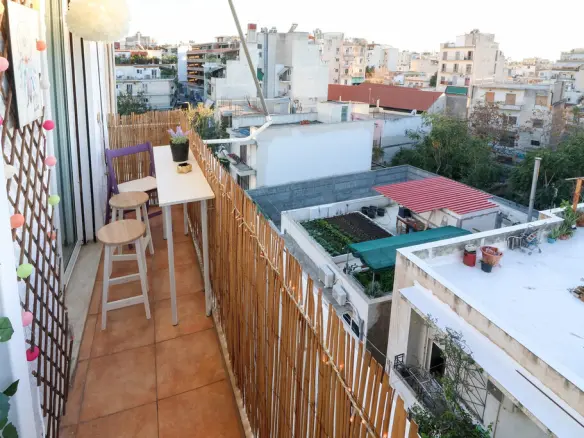 Flat With Two Bedrooms In Athens
