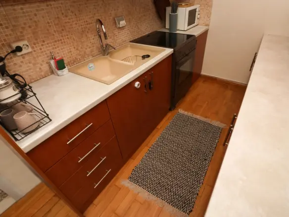Flat With Two Bedrooms In Athens