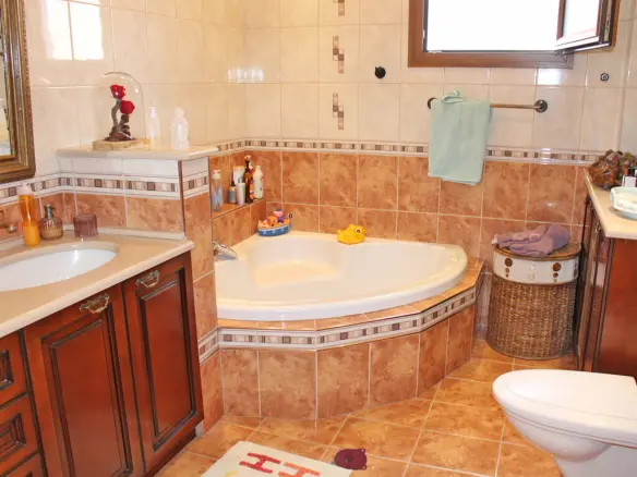 8-bedroom Detached House In Paralia, Greece (390 M²)
