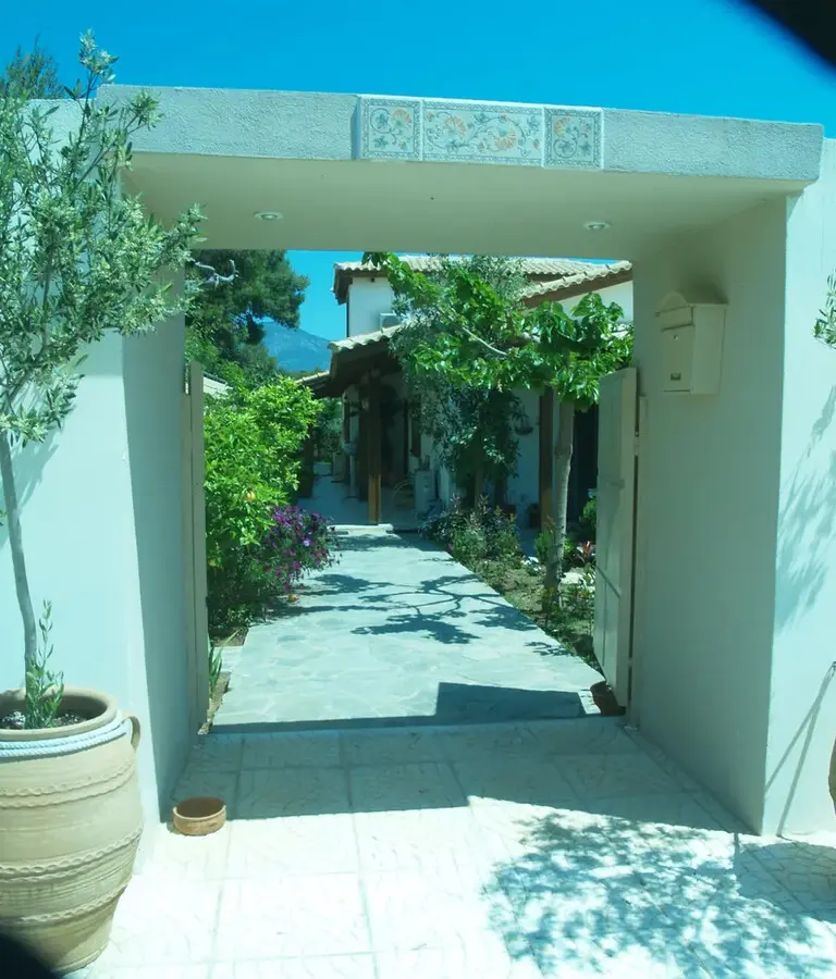 4-bedroom Detached House In Korinthos, Greece (250 M²)