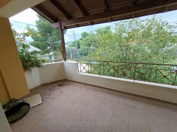 Detached House With 4 Bedrooms In Attica
