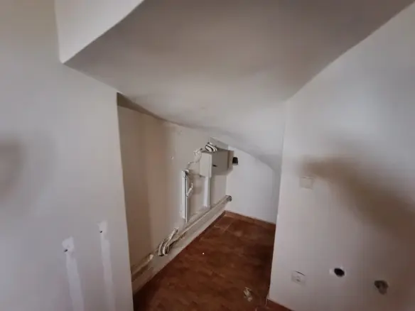 Detached House With 4 Bedrooms In Attica