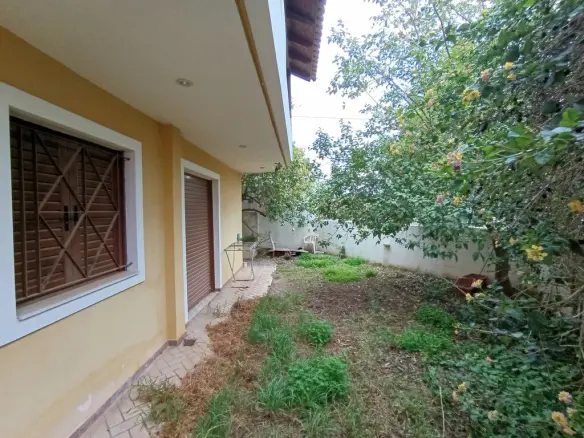 Detached House With 4 Bedrooms In Attica