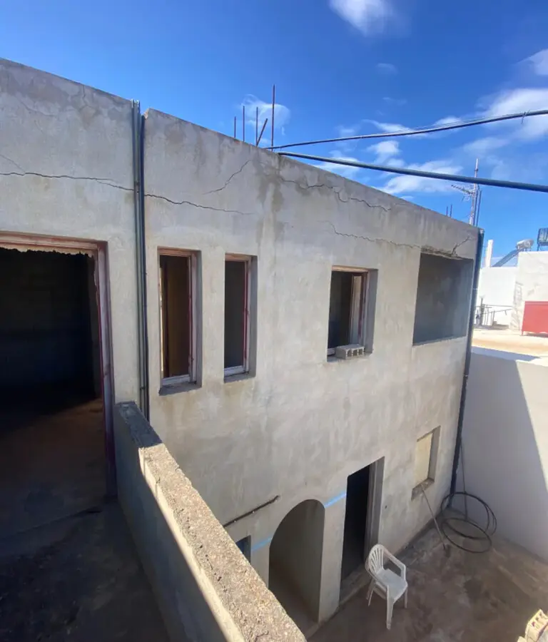 Business In Neapoli, Greece (180 M²)