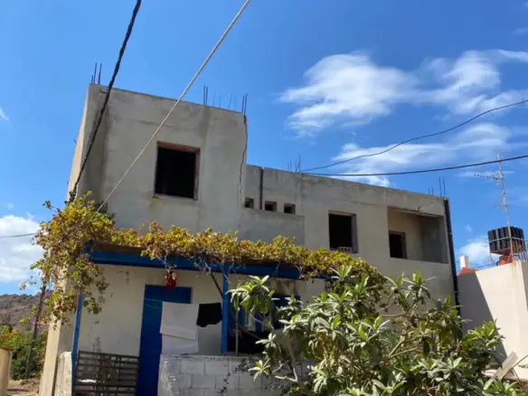 Business In Neapoli, Greece (180 M²)