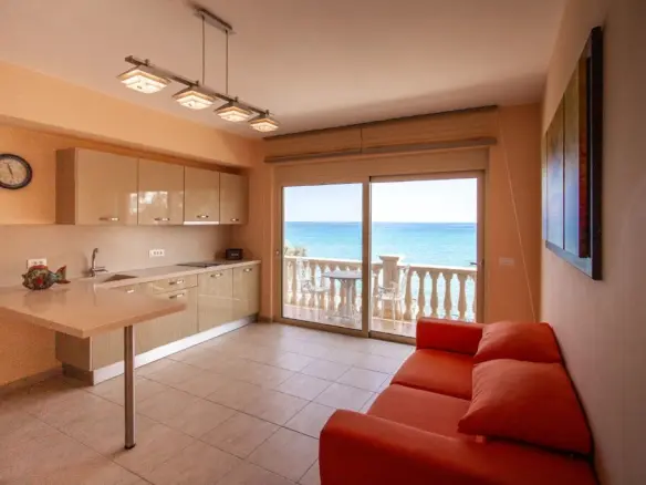 Villa In Main Town Area, Greece (300 M²)