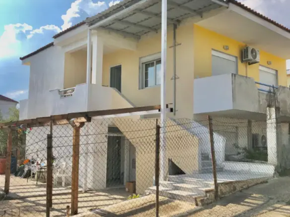 2-bedroom Building In Eleitheres, Greece (155 M²)