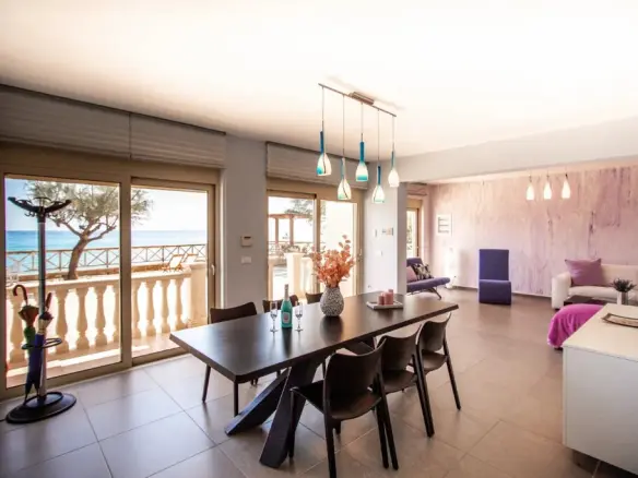 Villa In Main Town Area, Greece (300 M²)