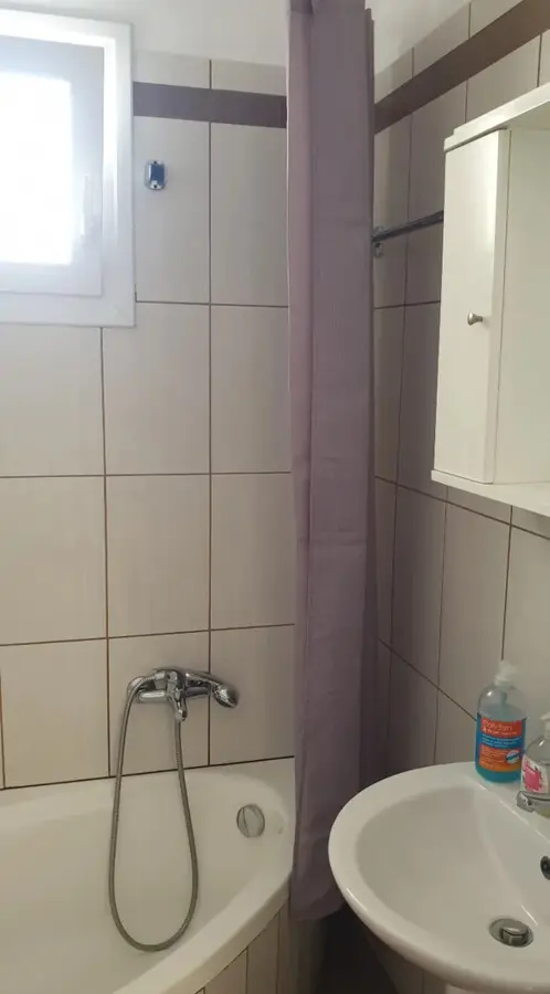 3-bedroom Building In Chrisoupoli, Greece (216 M²)