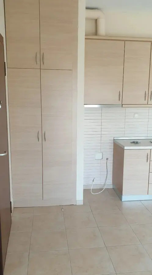 3-bedroom Building In Chrisoupoli, Greece (216 M²)