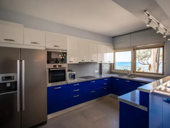 Villa In Main Town Area, Greece (300 M²)