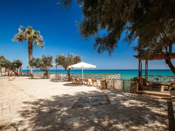 Villa In Main Town Area, Greece (300 M²)