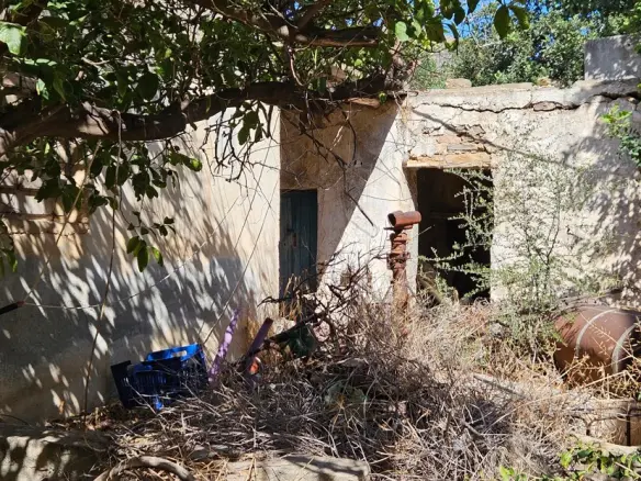 Land Parcel 629 M² Available In Crete Region