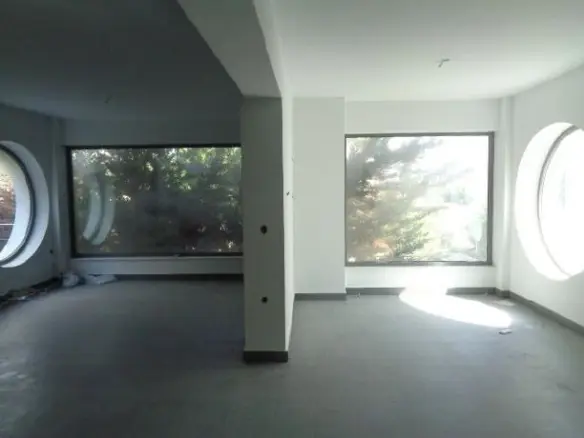 Building With 509 M² Space Available In Athens