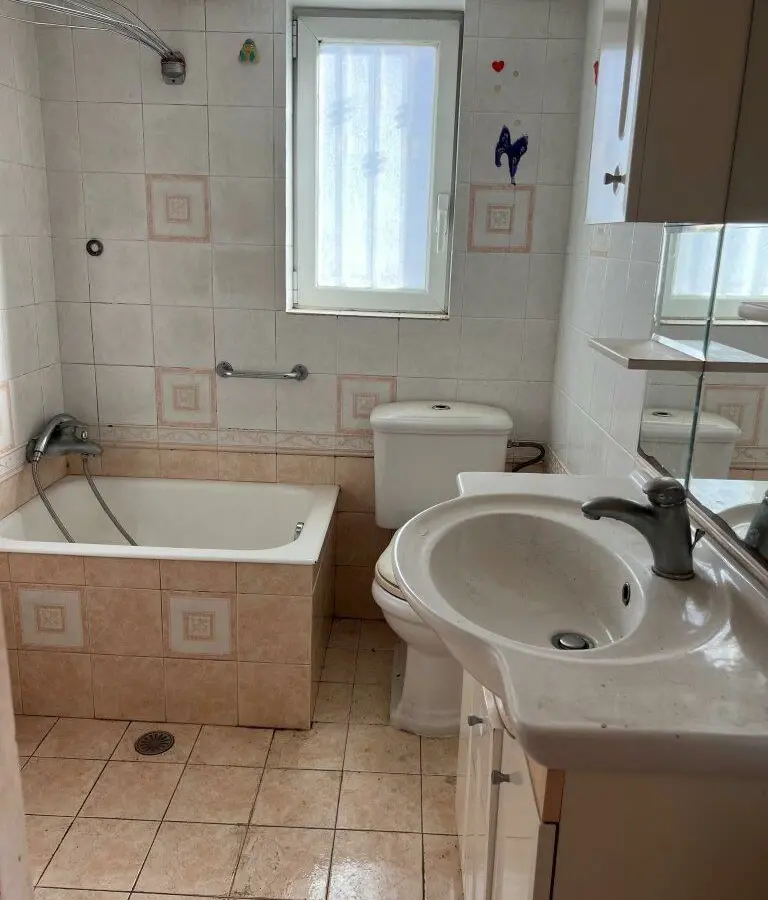 Flat In Athens With 2 Bedrooms And Renovated Kitchen